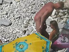 Maturo, vecchia cagna succhia il cazzo film erotici italiani e ingoia sperma