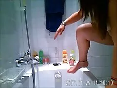 Nero lesbiche e un sacco di giocattoli. donne erotiche italiane
