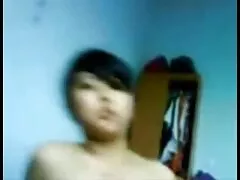 La cagna sta bevendo sperma attraverso l'imbuto film porno erotici italiani di scarico.