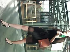 Prima di film erotici italiani gratis scopare questo giovane giapponese, il lussurioso samurai prende in giro i suoi buchi pelosi con vibratori