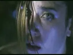 La ragazza contrasse rapidamente il film erotico italiano completo cancro e chiese di piantare nella figa bagnata.